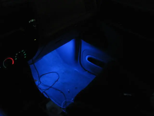 car1.jpg