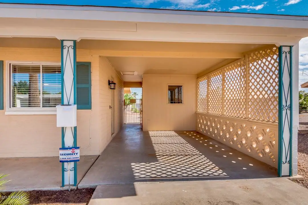 Carport.jpg