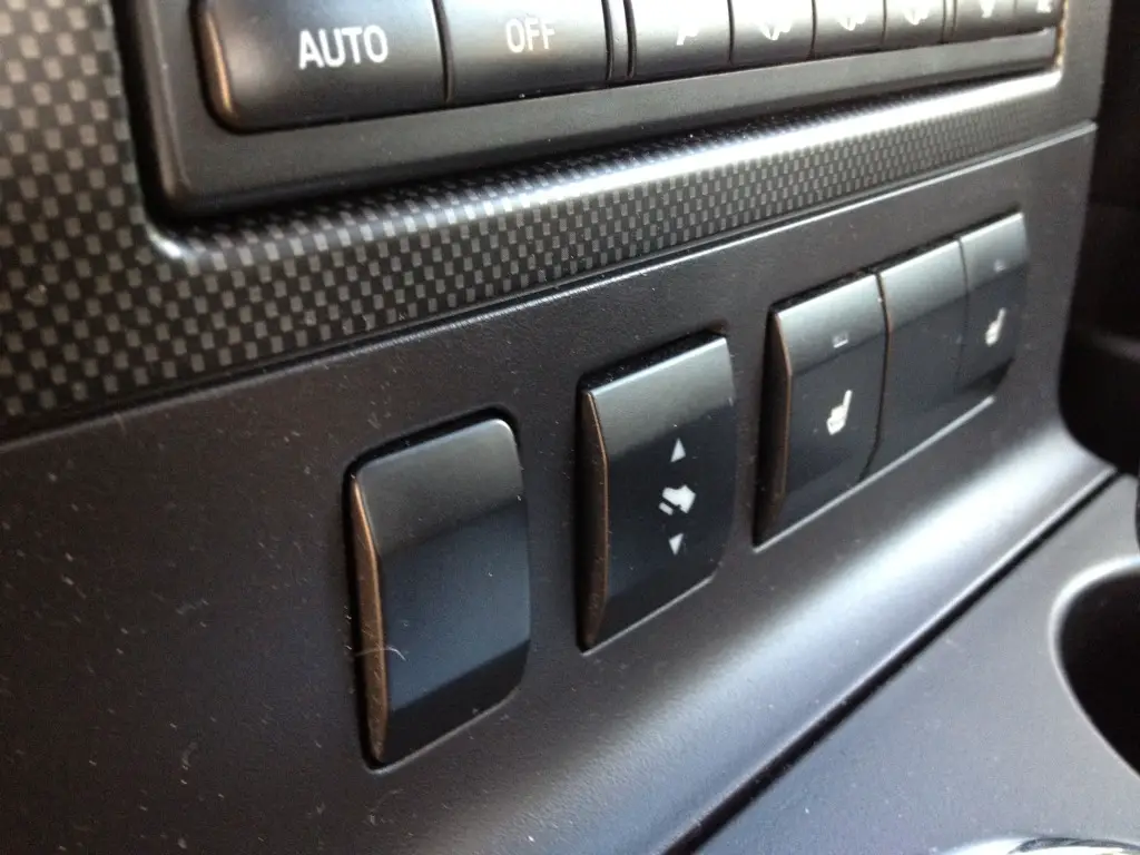 centerbutton_zps3ca9cb9a.jpg