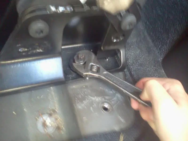 CenterTorxNut.jpg