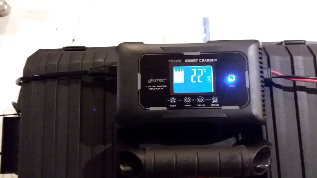 Charger showing temp in C.jpg