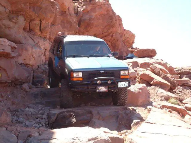 Cliffhanger-Paul3SM.jpg