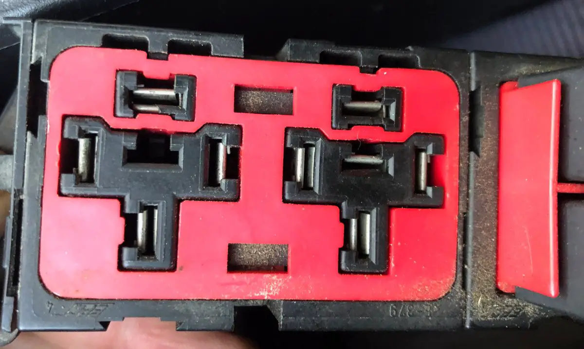 close up of relay sockets.jpeg