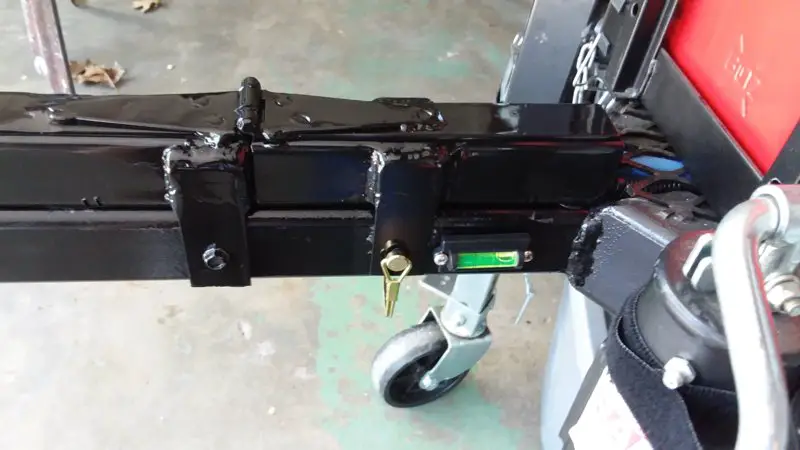 cover hinge.jpg