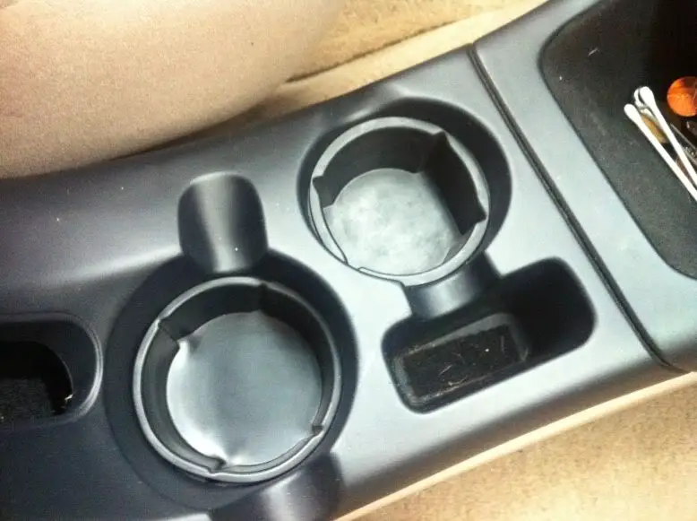 Cupholder2.jpg