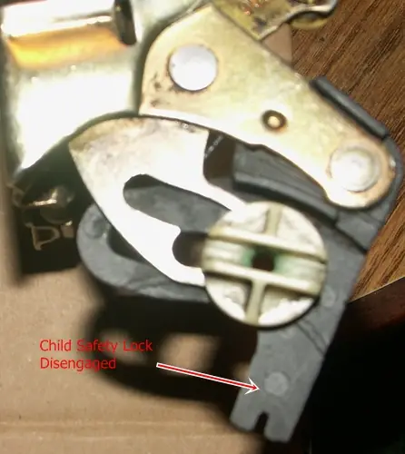 DriverRearDoorLock_zpsdad030de.jpg
