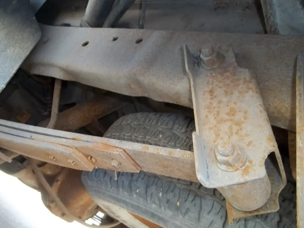DRIVERSHACKLE-1.jpg