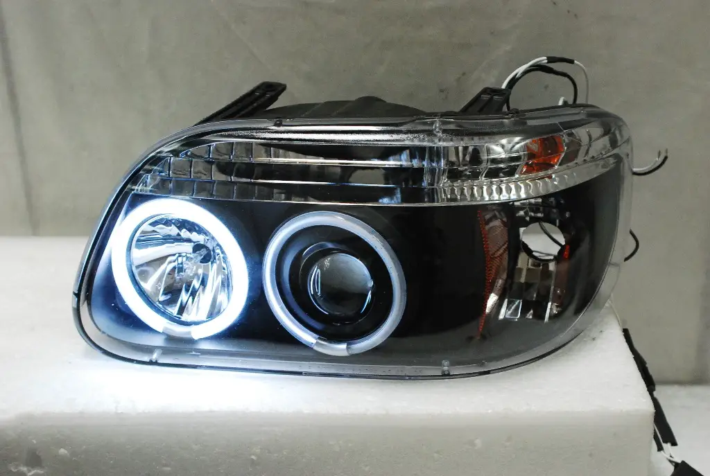 driversheadlight.jpg