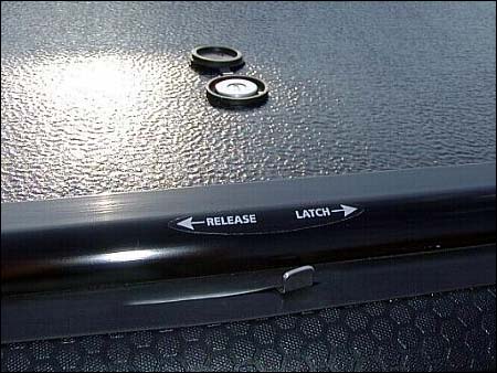 DSJRearLatchLockTopCloseup.jpg