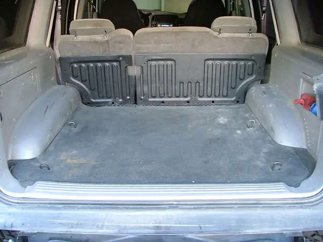 E-track_before.jpg