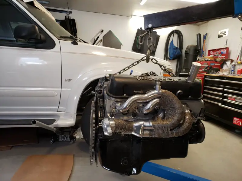 engine install 1.jpg