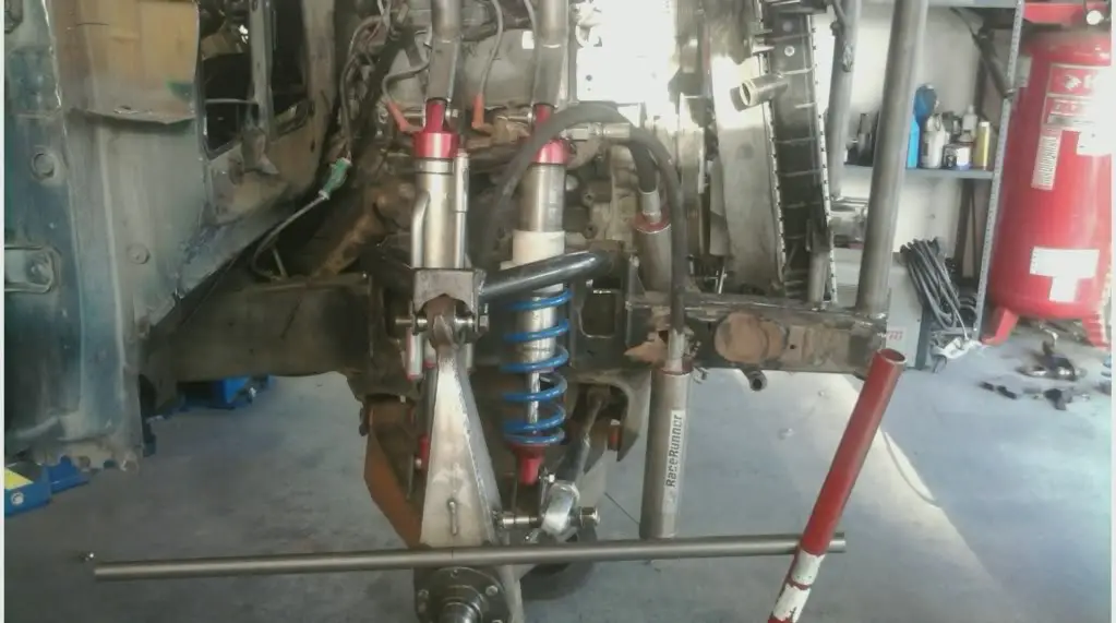 enginecage3.jpg