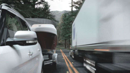 epr14_models_detailflip_trailersway.jpg