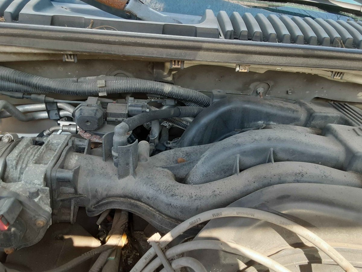 Explorer hose location.jpg