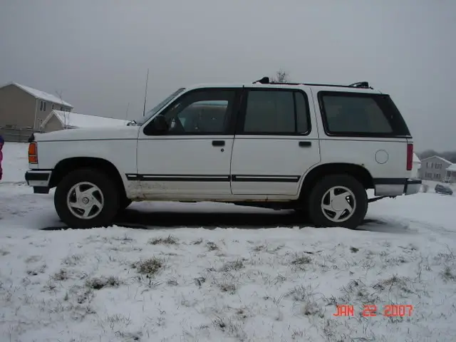 Explorer001-1.jpg