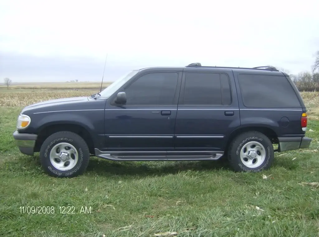 explorer002.jpg