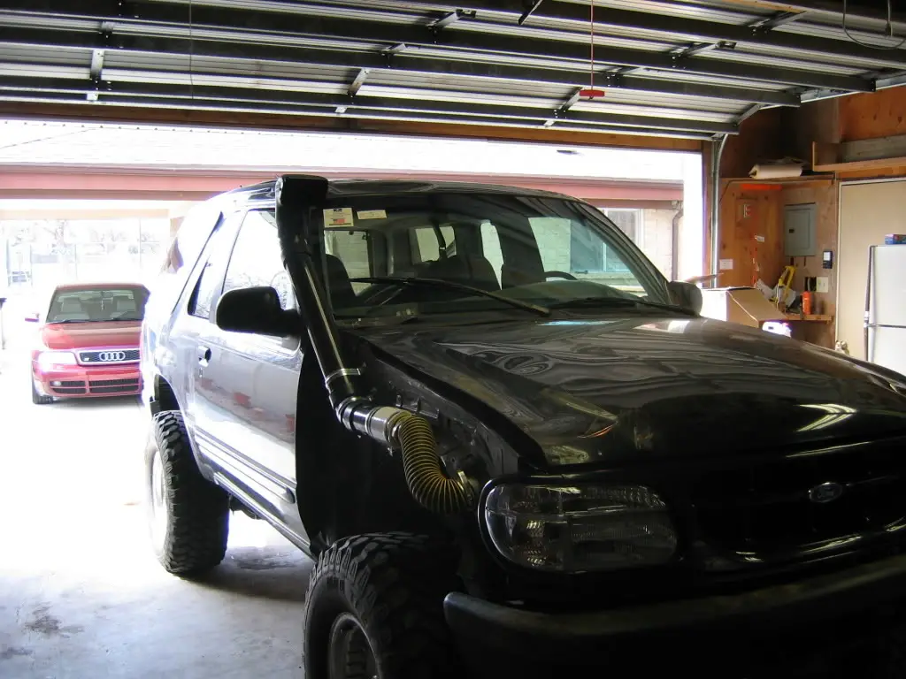 explorer019.jpg