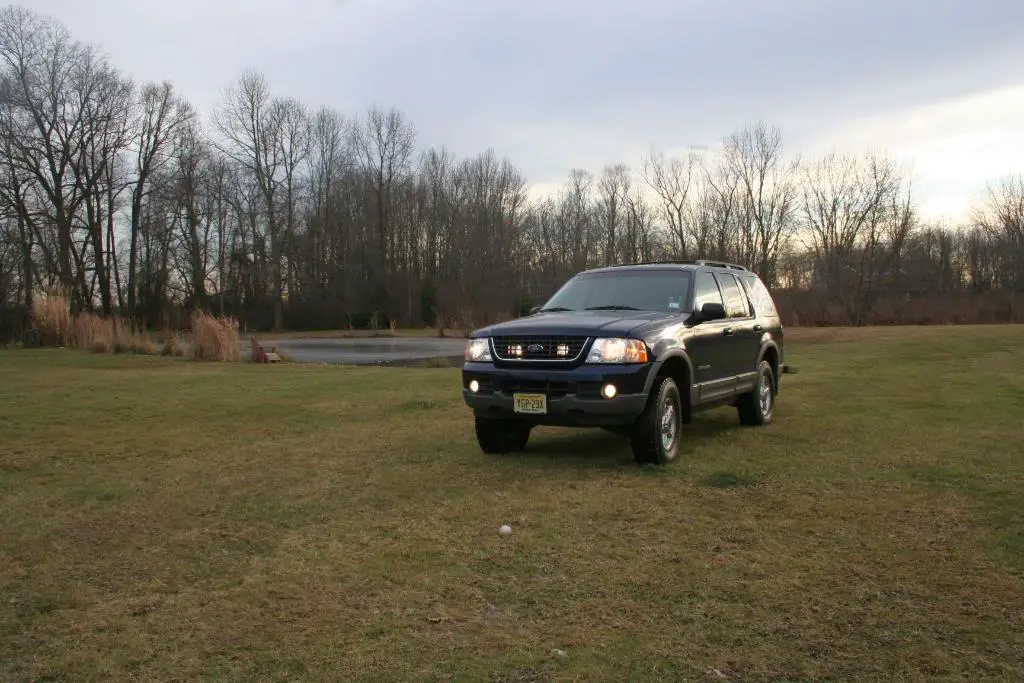 explorer09.jpg