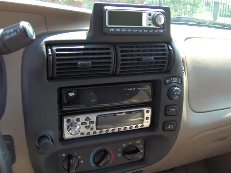 Explorer_Custom_Radio_Bezel.jpg