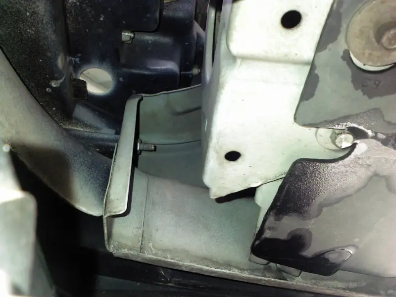 FENDER BOTTOM.jpg