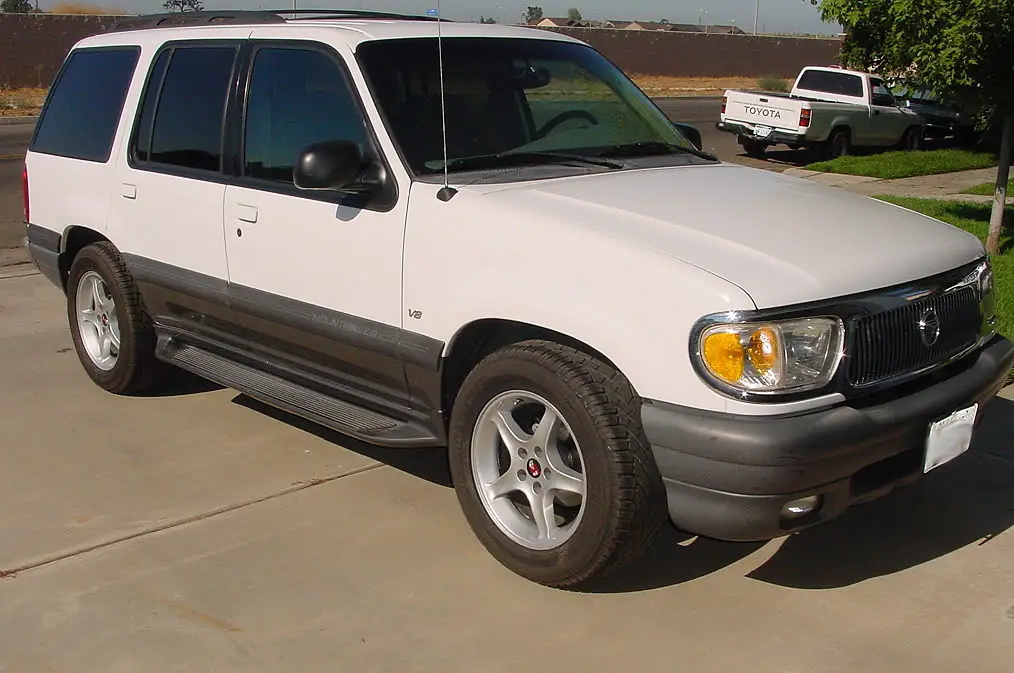 Front_Passenger_side.jpg