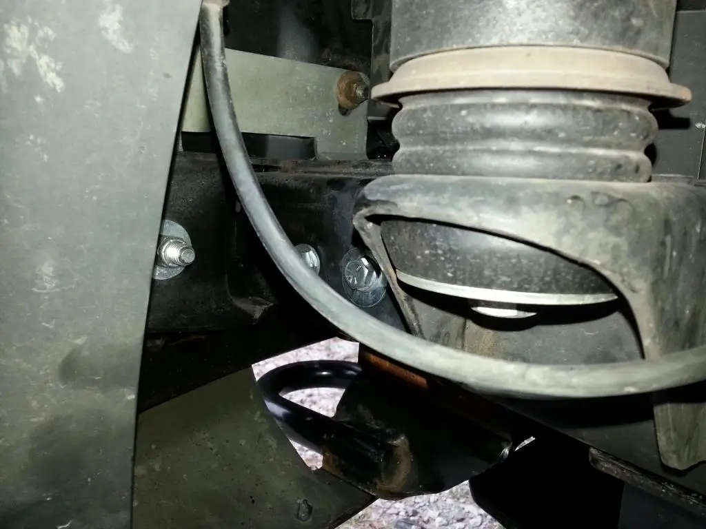 GrilleGuardBrackets06_zpsa470444c.jpg
