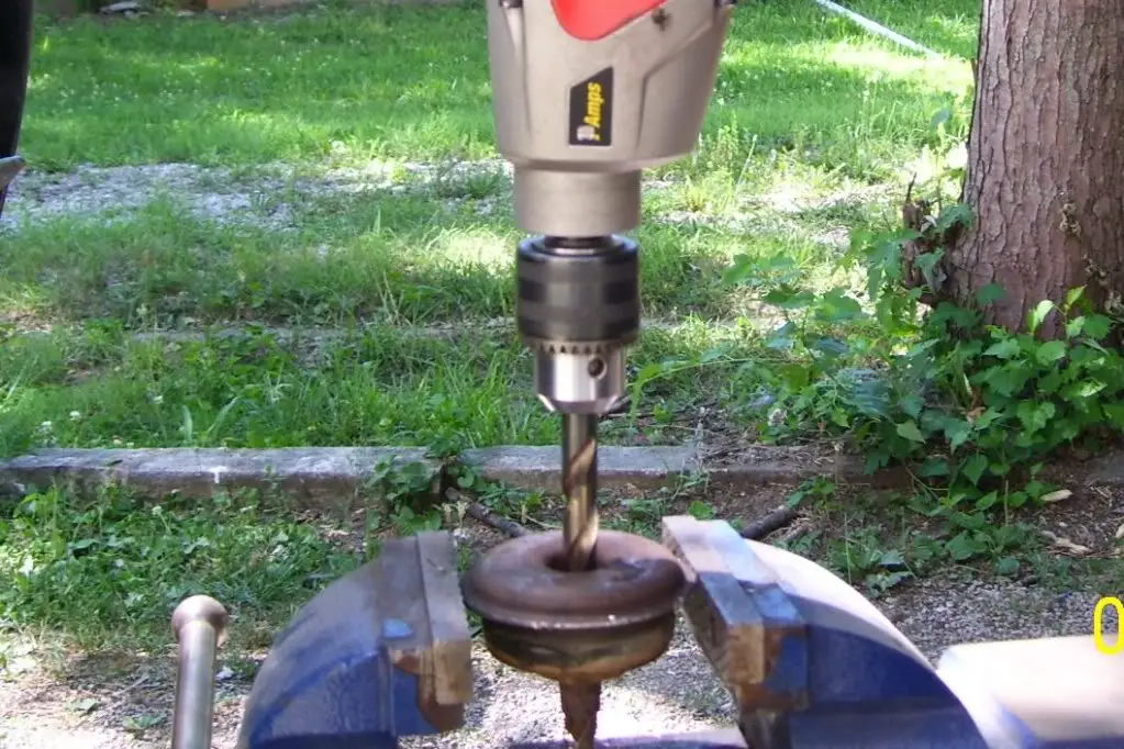halfinchdrill_bitfrontmount.jpg