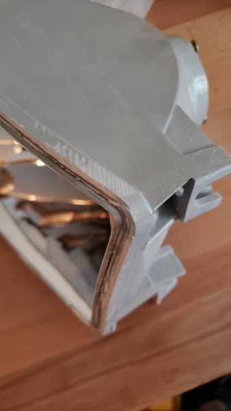 Headlight Edge 2.jpg