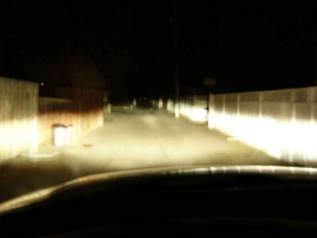 Headlightsonlo.jpg