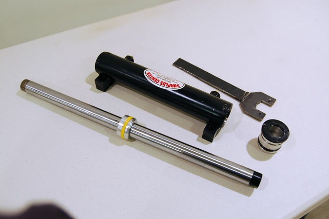 hydraulic_cyl_open.jpg