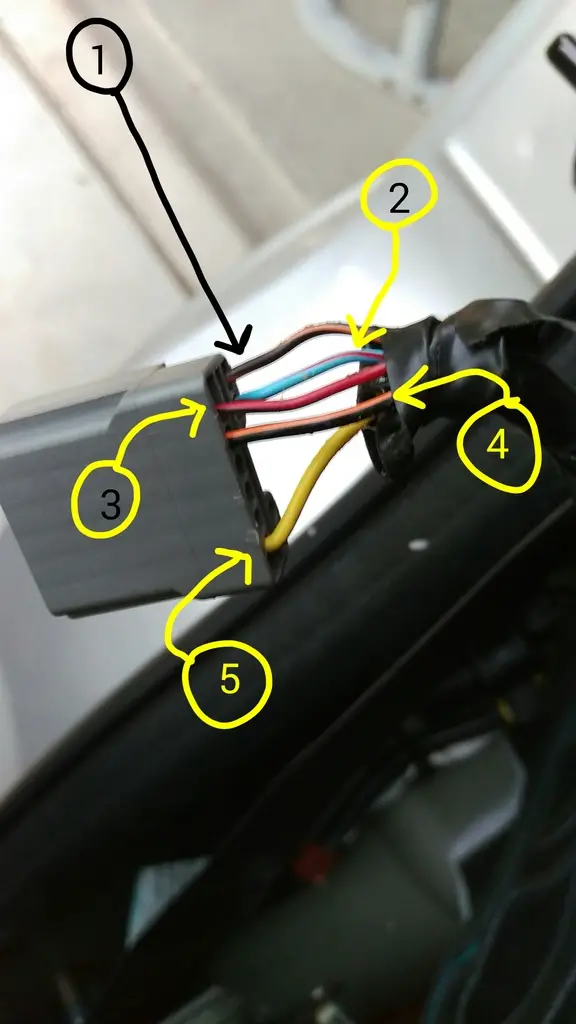 need help identifying wires for 2004 factory 8