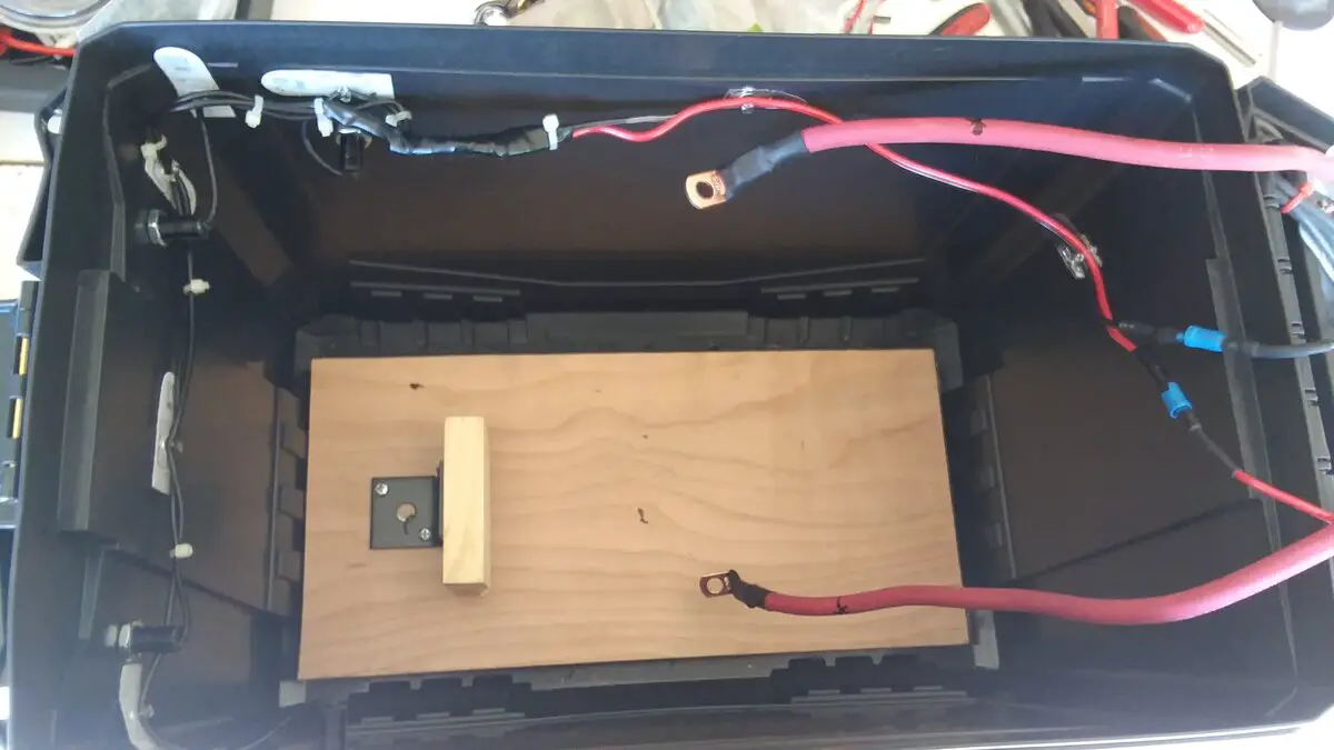 Inside box no batteries.jpg