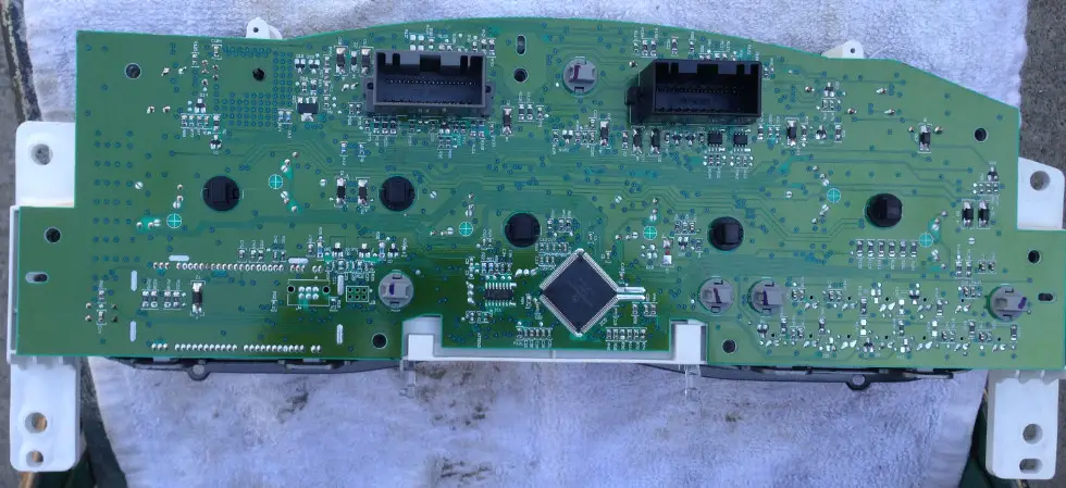 instrument cluster.jpg