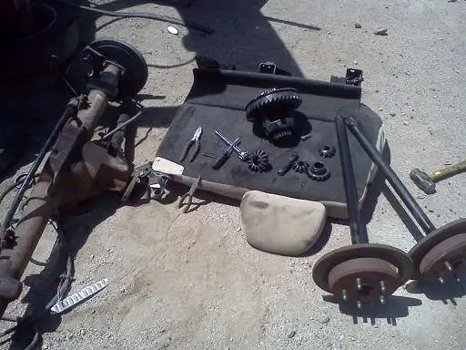 junkyardpic.jpg