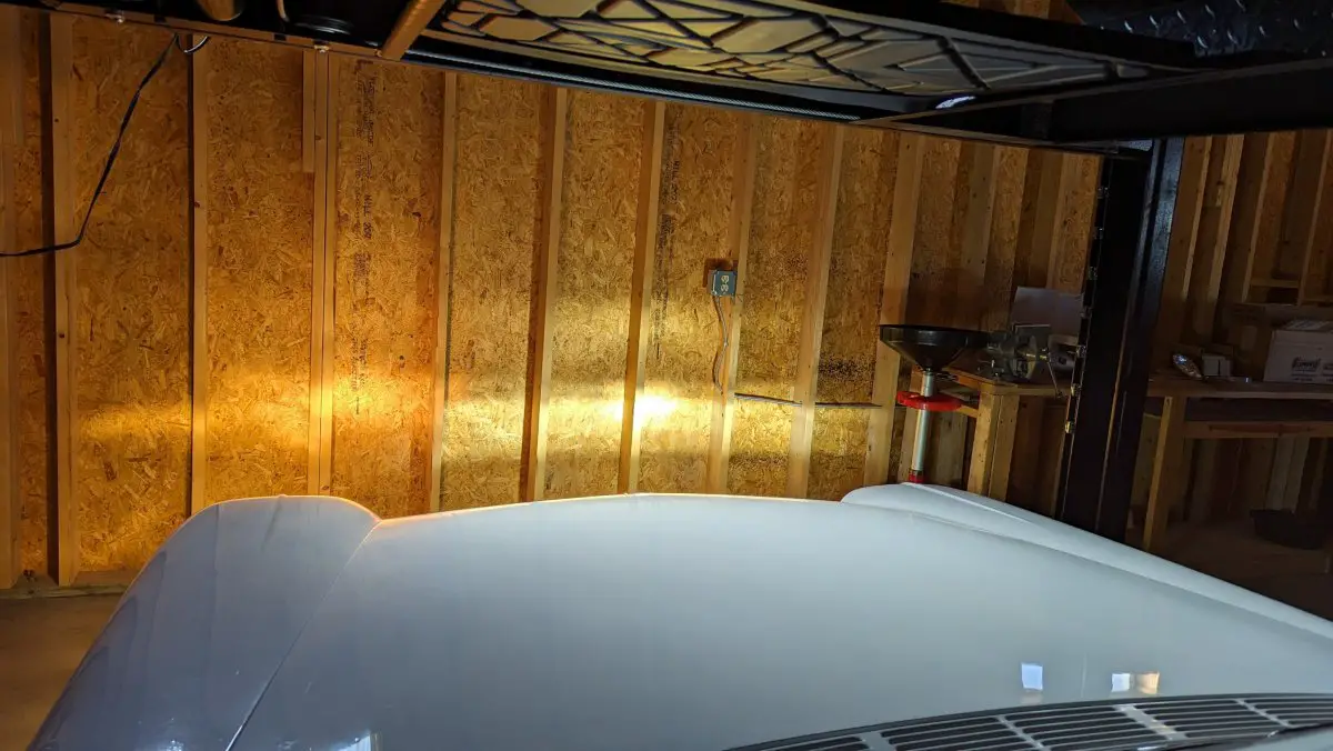 led_vs_halogen.jpg