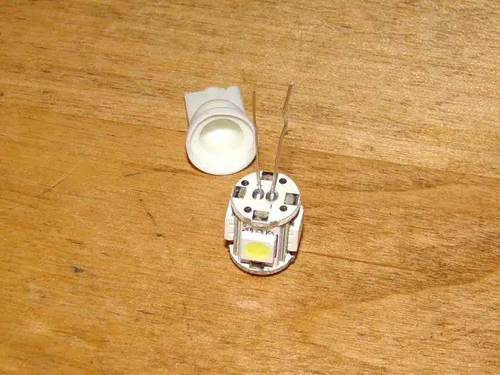 ledC_zps4fca359b.jpg
