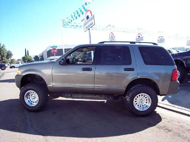 lifted02side.jpg