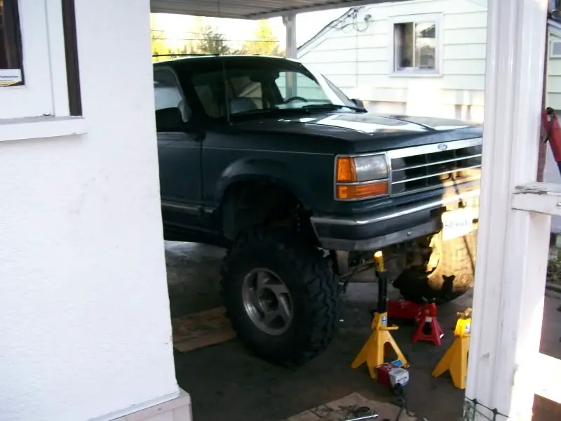 liftkitinstalll005.jpg
