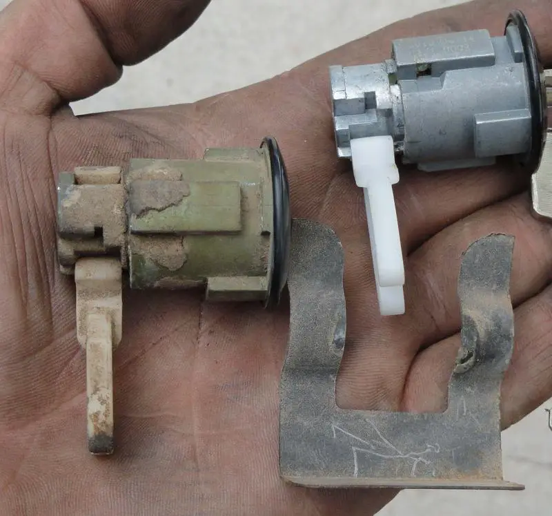 lock replacement (3)-cropped.jpg