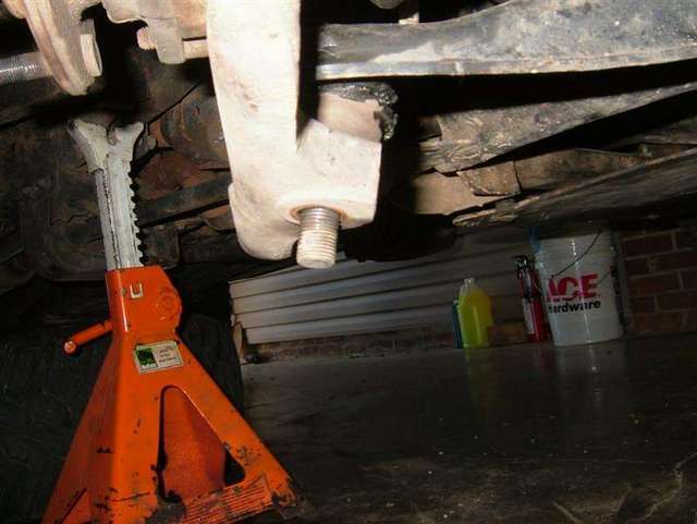 lowerballjoint_010_Medium_.jpg