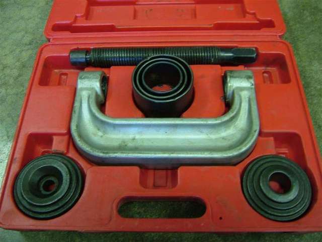 lowerballjoint_012_Medium_.jpg