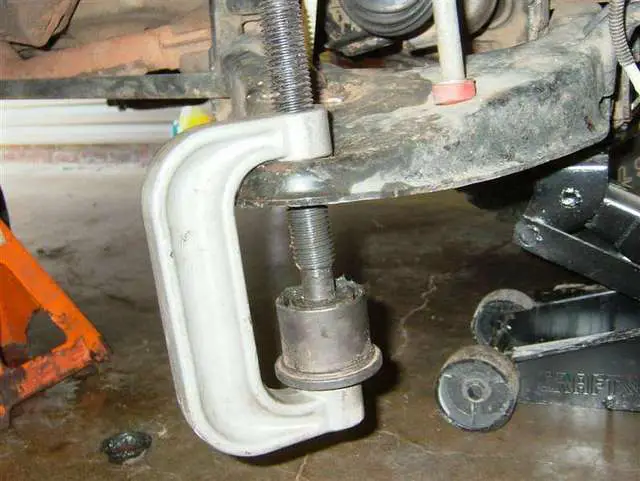 lowerballjoint_019_Medium_.jpg