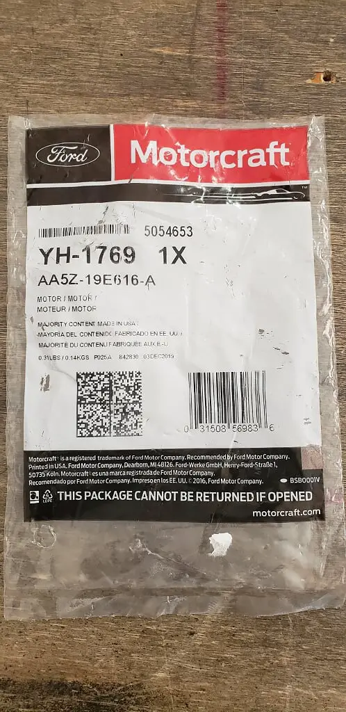 LwkMfaKxU3Ibcx?width=498&height=1024&cropmode=none.jpg