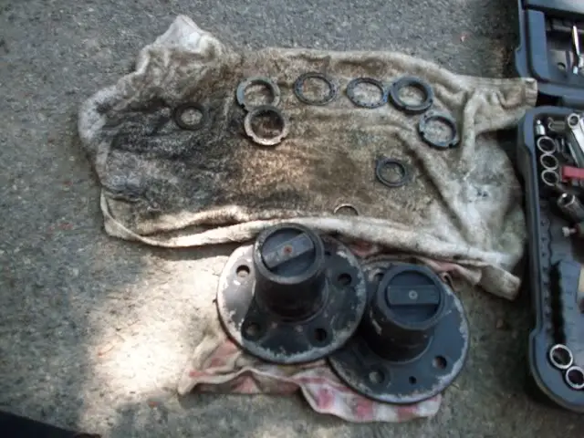 manual_locks_and_hardware_sized.jpg