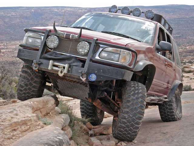 med_98-04Ranger4x4-01.jpg