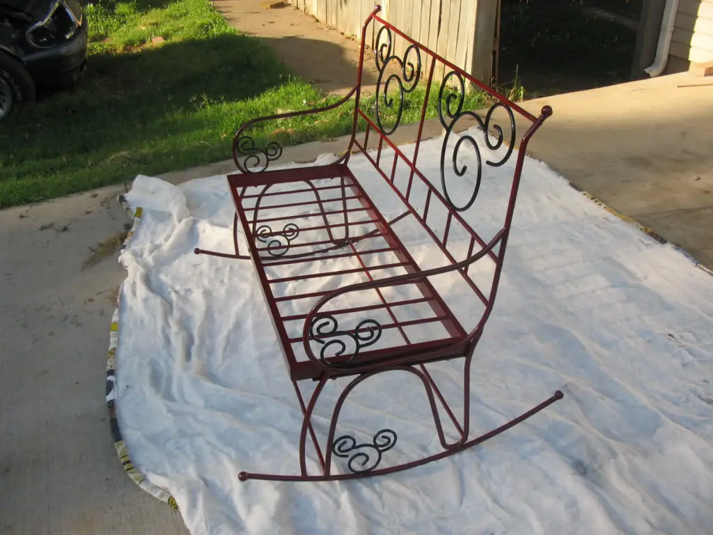 MickeyMouseBench005.jpg