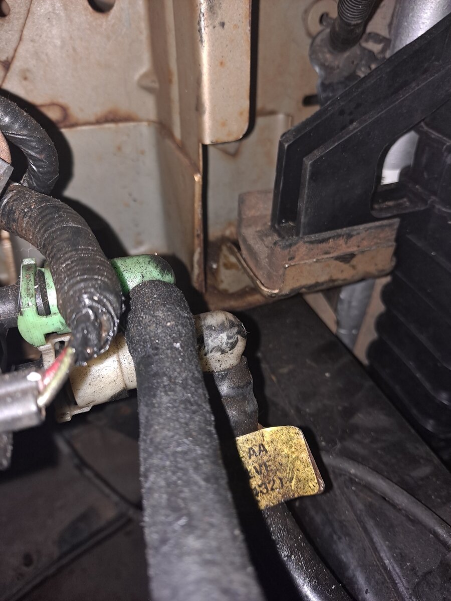 Missing_Vacuum_Hose_5.jpg