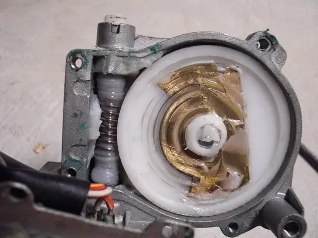 motor-inside2.jpg