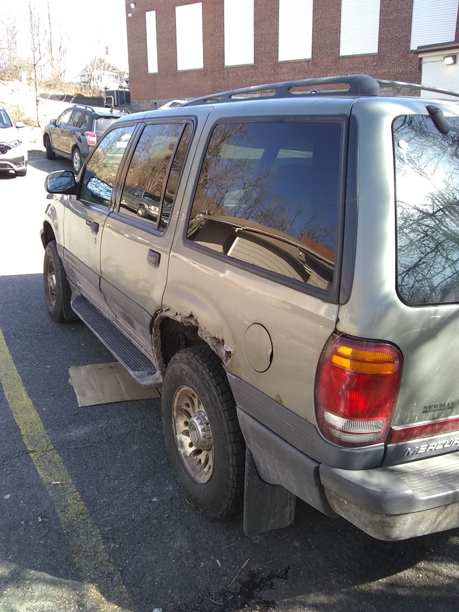 Mountaineer. Pic 2 of 4. Driver side..jpg