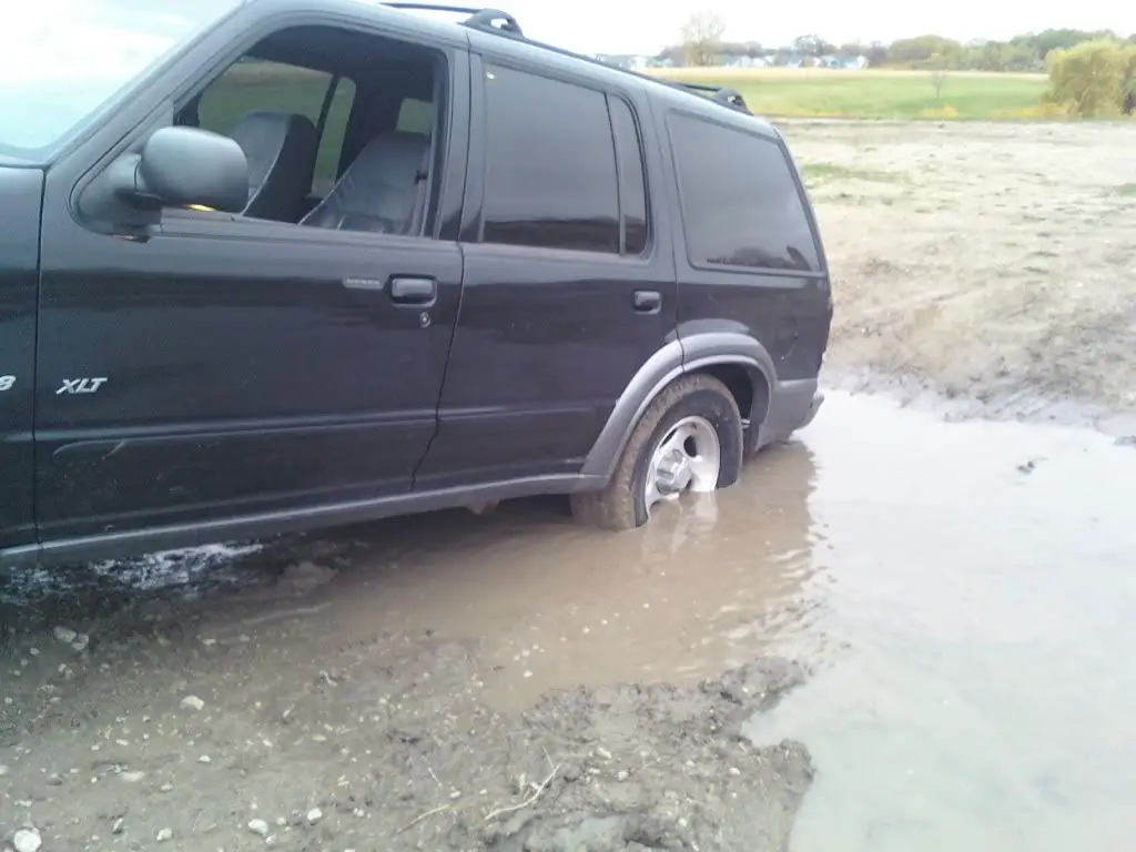 MUDDDING3.jpg